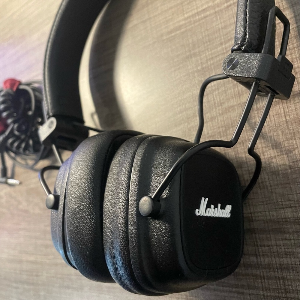 Major IV Wireless Bluetooth Headphones